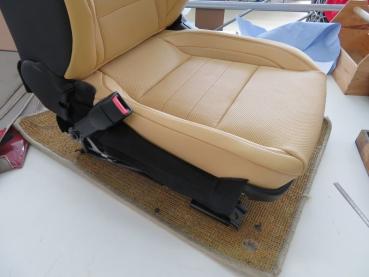 Auto SITZE STOFF / LEDER Erneuern Überziehen oder Neu Gestalten